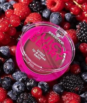 63888581EBDBBCE8D38D6948A4DF4F88_ Essence juicy berry tinted blush liquido e lucidalabbra