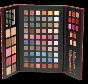 F9AABBC840D76C6C9429145C26B94067_ Deborah make up kit 2024 large