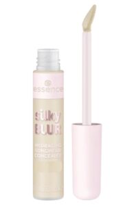 Essence correttore silky blur hyd. 130