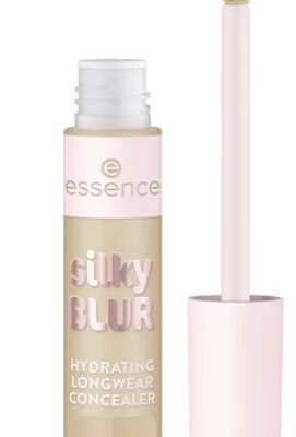 Essence correttore silky blur hyd. 180
