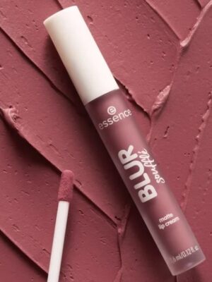 Essence rossetto liquido blur souffle' 05