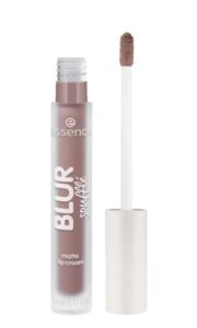 Essence rossetto liquido blur souffle' 02