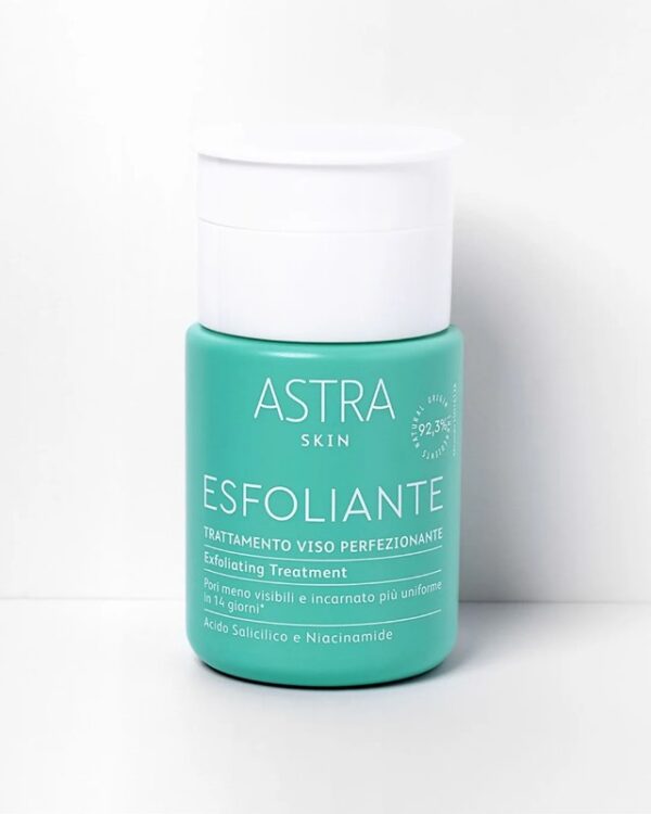 D38EBAE11DDE9567984D18866E00586F_ Astra skin care esfoliante 0001