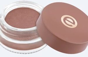 Essence ombretto cremoso matte 01