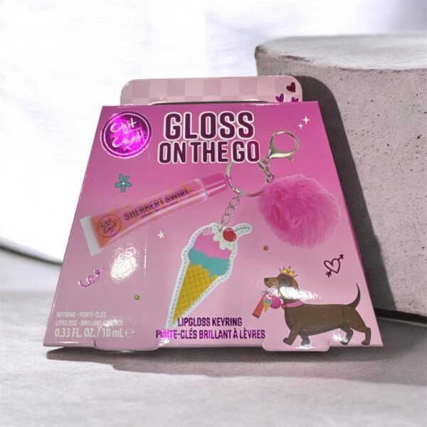 Chit chat gloss on the go