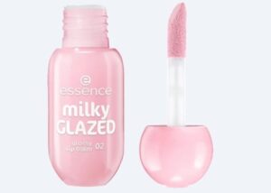 Essence balsamo labbra milky glazed  02